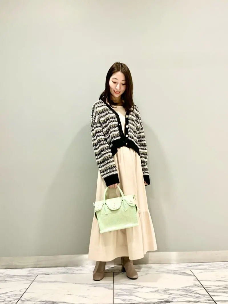 GRACE CONTINENTAL The Banquet eri コーディネート画像