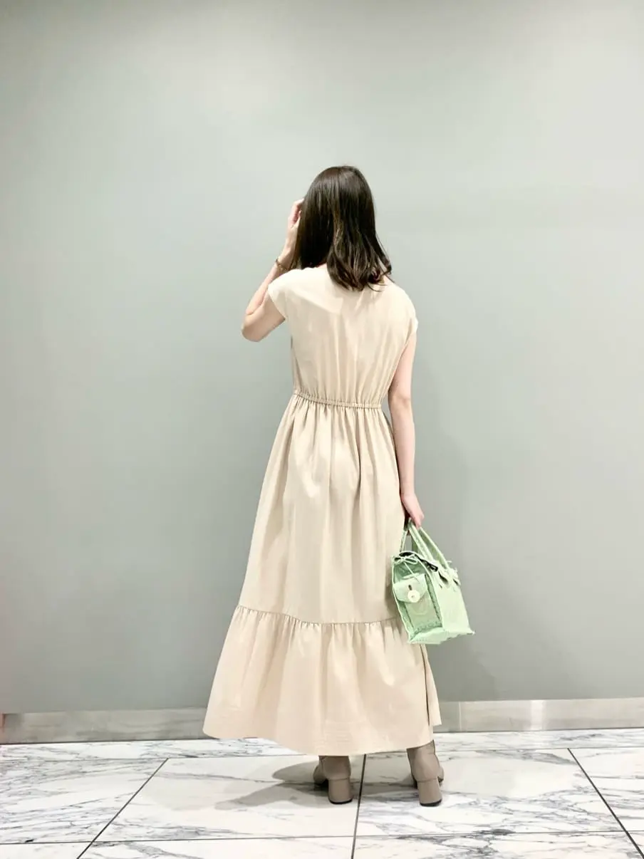 GRACE CONTINENTAL The Banquet eri コーディネート画像