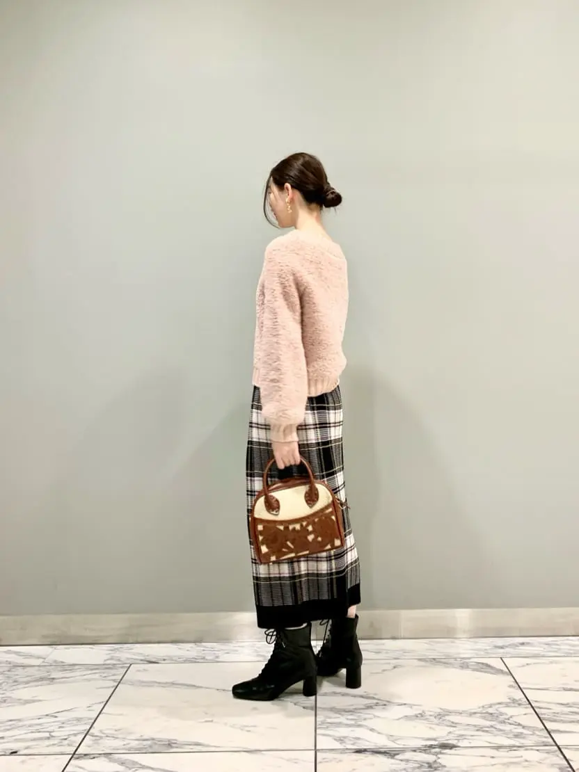 GRACE CONTINENTAL The Banquet eri コーディネート画像