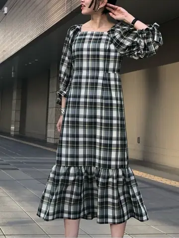 GRACE CONTINENTAL The Banquet 尾田亜沙美 コーディネート画像