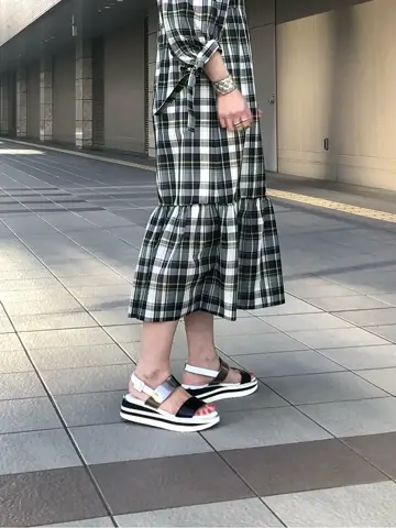 GRACE CONTINENTAL The Banquet 尾田亜沙美 コーディネート画像