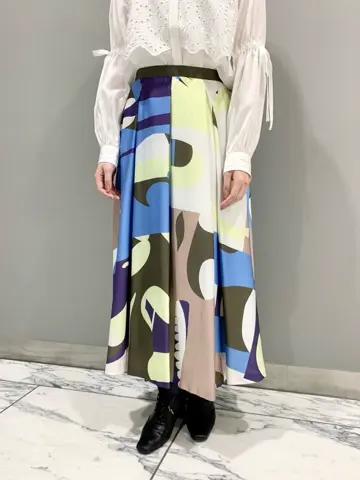 GRACE CONTINENTAL The Banquet eri コーディネート画像