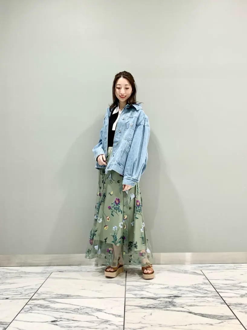 GRACE CONTINENTAL The Banquet eri コーディネート画像