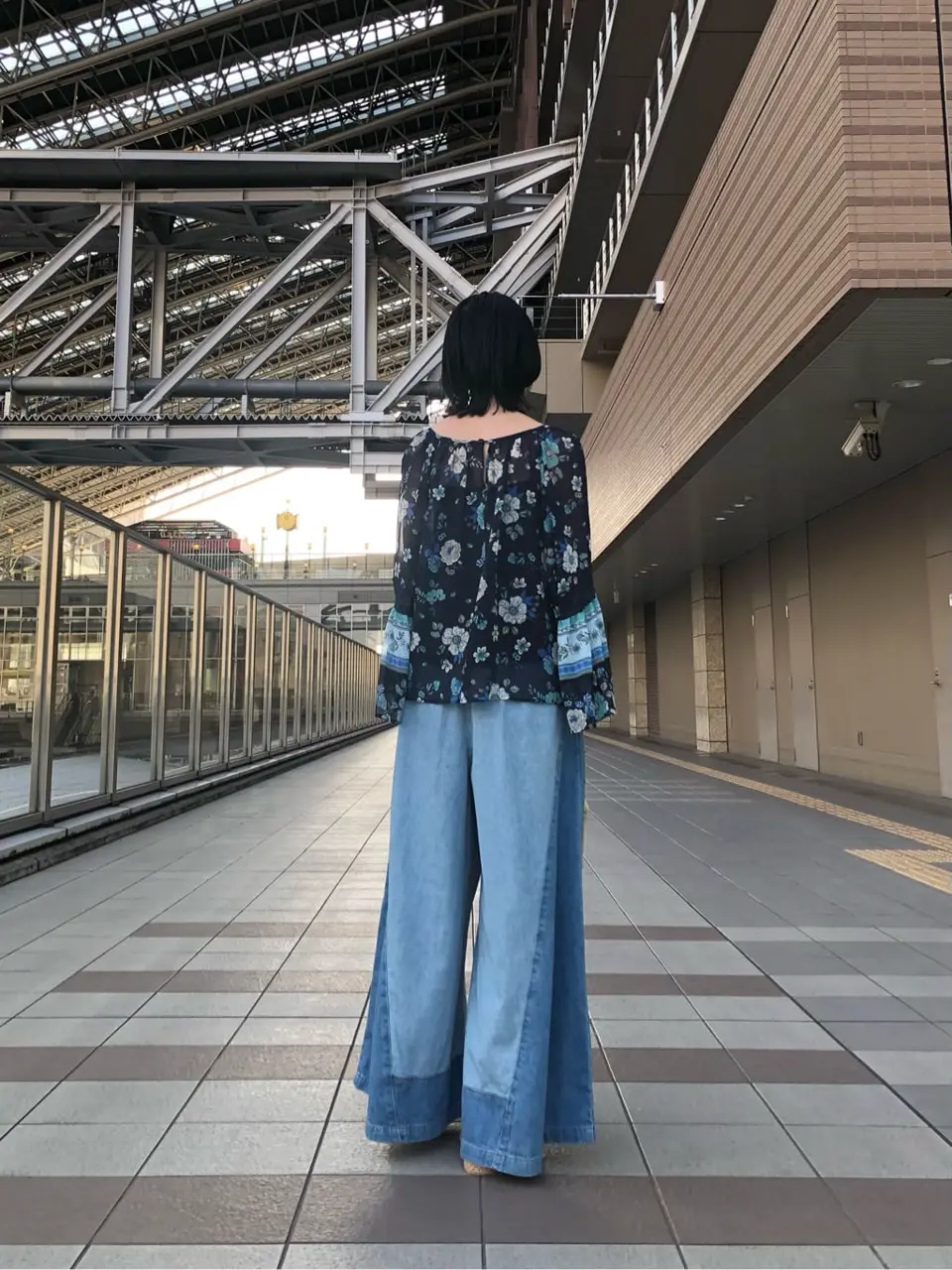 GRACE CONTINENTAL The Banquet 尾田亜沙美 コーディネート画像