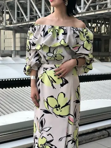 GRACE CONTINENTAL The Banquet 尾田亜沙美 コーディネート画像