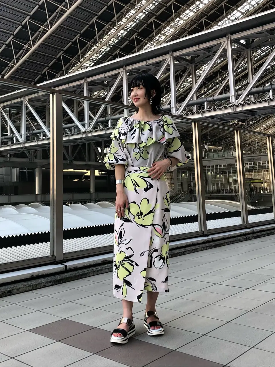 GRACE CONTINENTAL The Banquet 尾田亜沙美 コーディネート画像