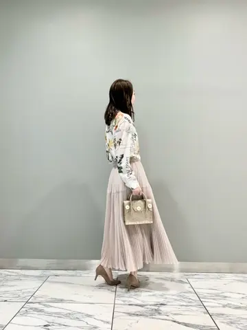 GRACE CONTINENTAL The Banquet eri コーディネート画像