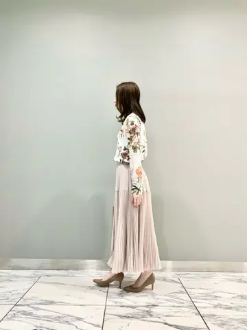 GRACE CONTINENTAL The Banquet eri コーディネート画像