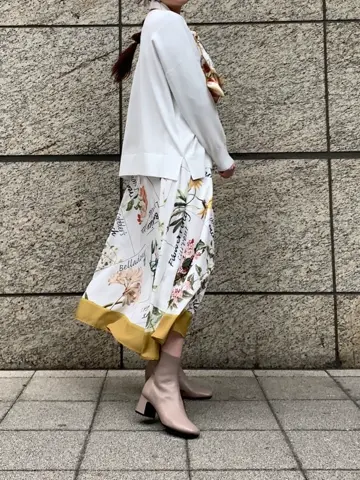 GRACE CONTINENTAL The Banquet 日笠　雅 コーディネート画像