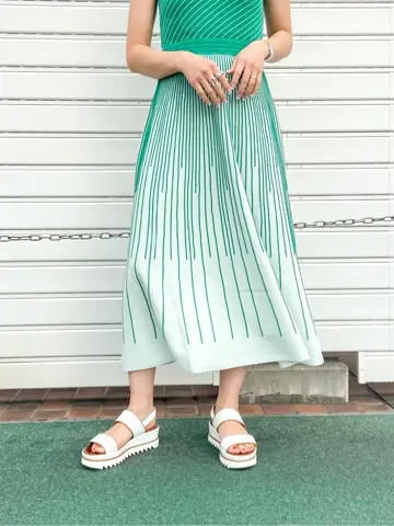 GRACE CONTINENTAL The Banquet 古川温子 コーディネート画像