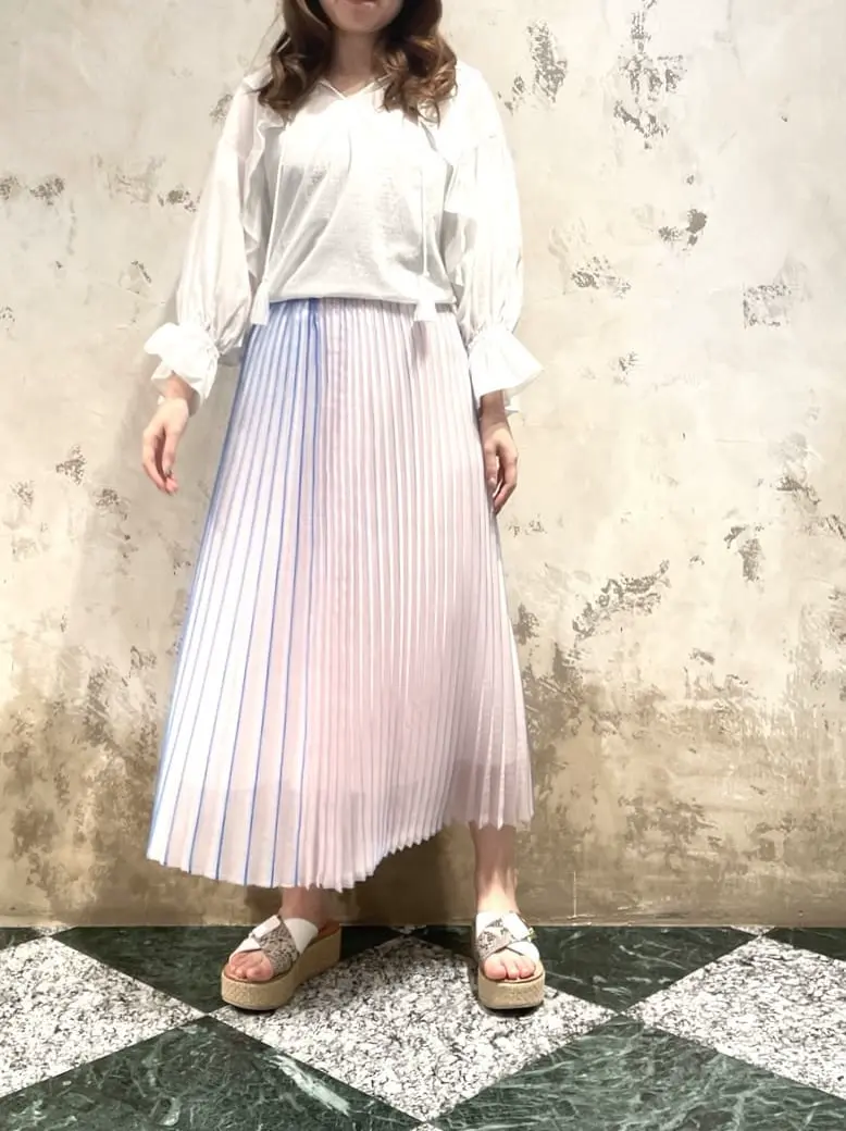 GRACE CONTINENTAL The Banquet Suzuka コーディネート画像