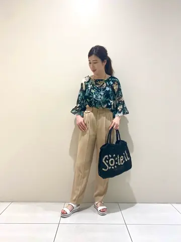 GRACE CONTINENTAL The Banquet 泉　智子 コーディネート画像