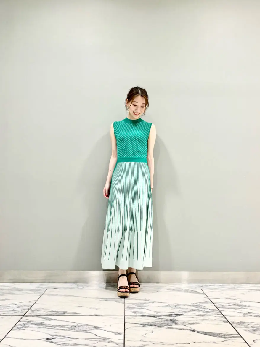 GRACE CONTINENTAL The Banquet eri コーディネート画像