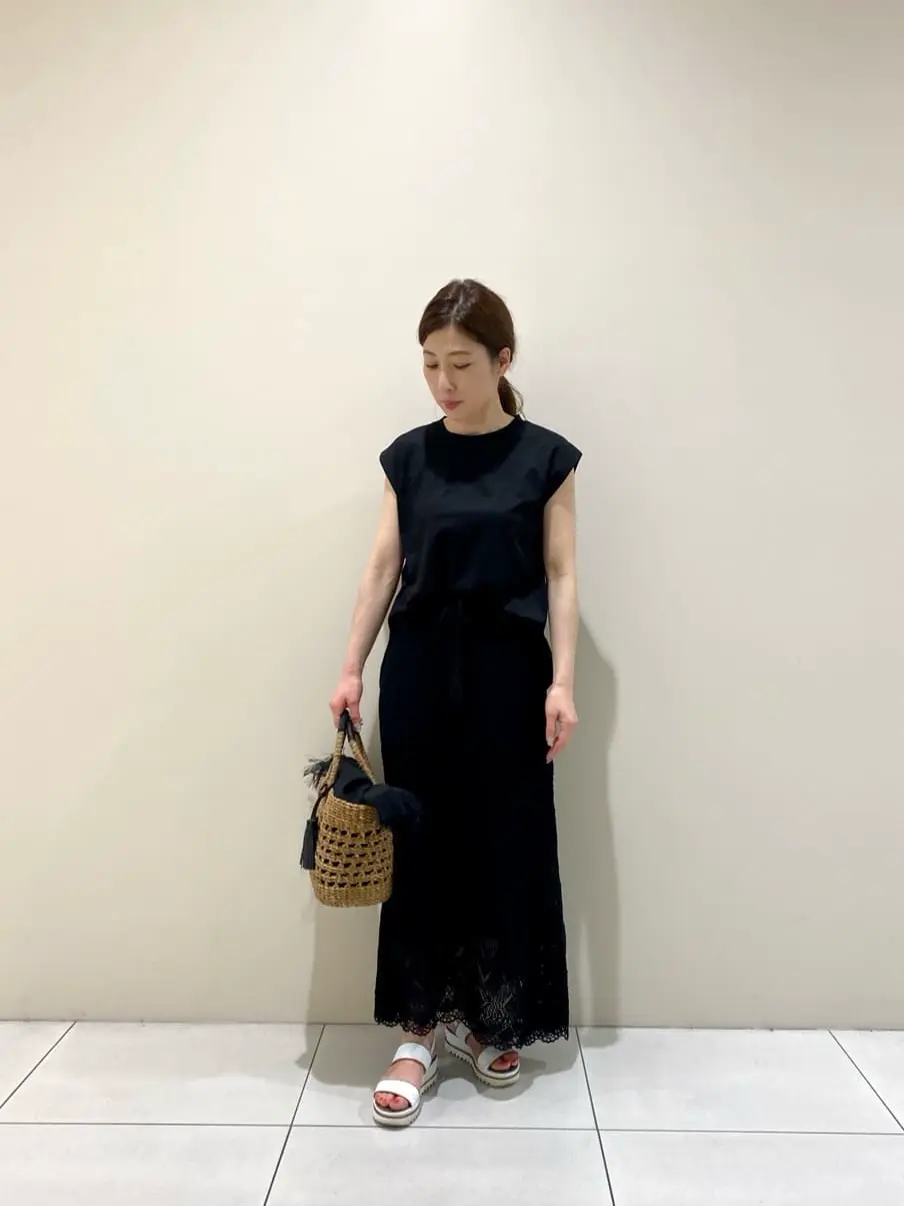 GRACE CONTINENTAL The Banquet 泉　智子 コーディネート画像