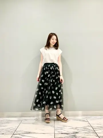 GRACE CONTINENTAL The Banquet eri コーディネート画像