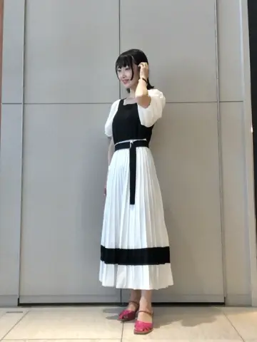 GRACE CONTINENTAL The Banquet 尾田亜沙美 コーディネート画像