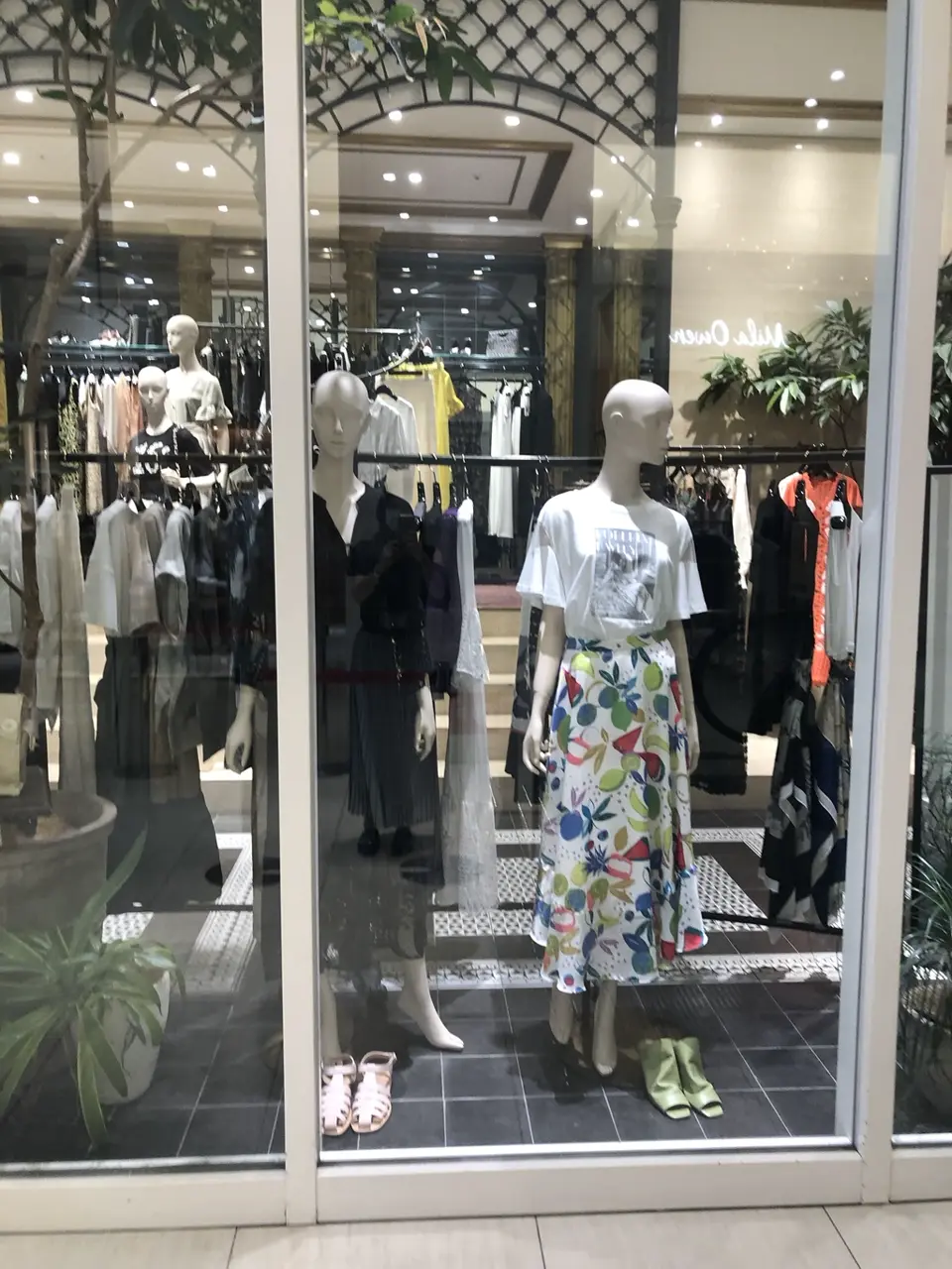 GRACE CONTINENTAL The Banquet 尾田亜沙美 コーディネート画像