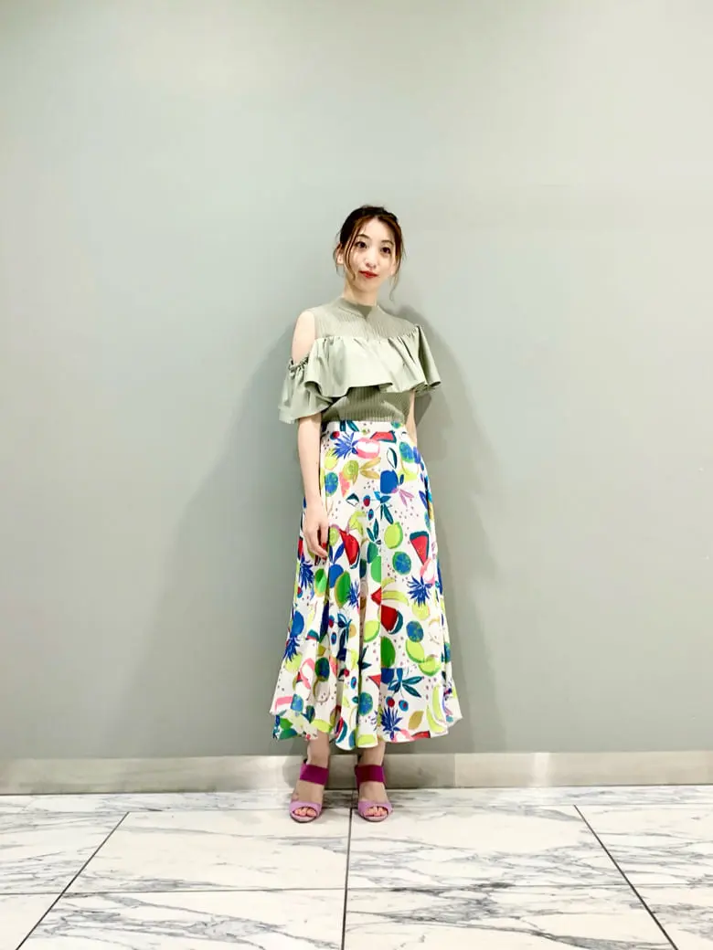 GRACE CONTINENTAL The Banquet eri コーディネート画像