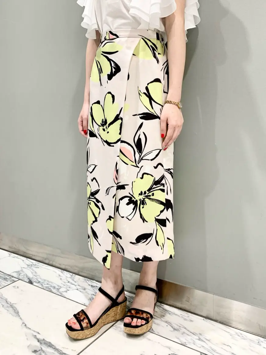 GRACE CONTINENTAL The Banquet eri コーディネート画像