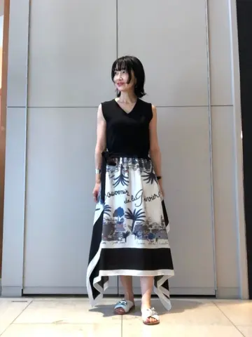 GRACE CONTINENTAL The Banquet 尾田亜沙美 コーディネート画像