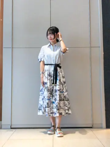 GRACE CONTINENTAL The Banquet 尾田亜沙美 コーディネート画像