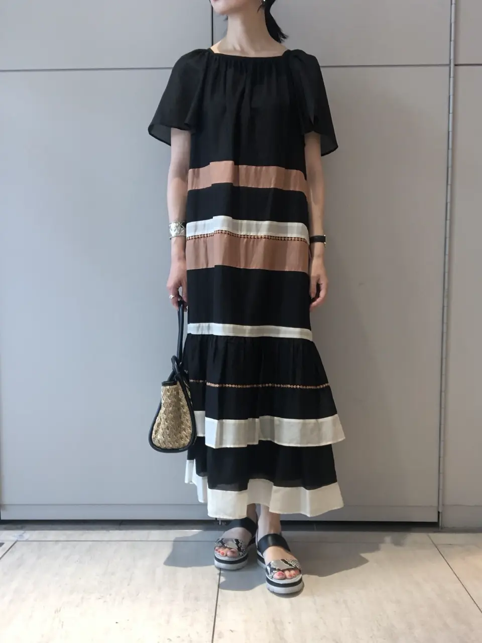 GRACE CONTINENTAL The Banquet 尾田亜沙美 コーディネート画像