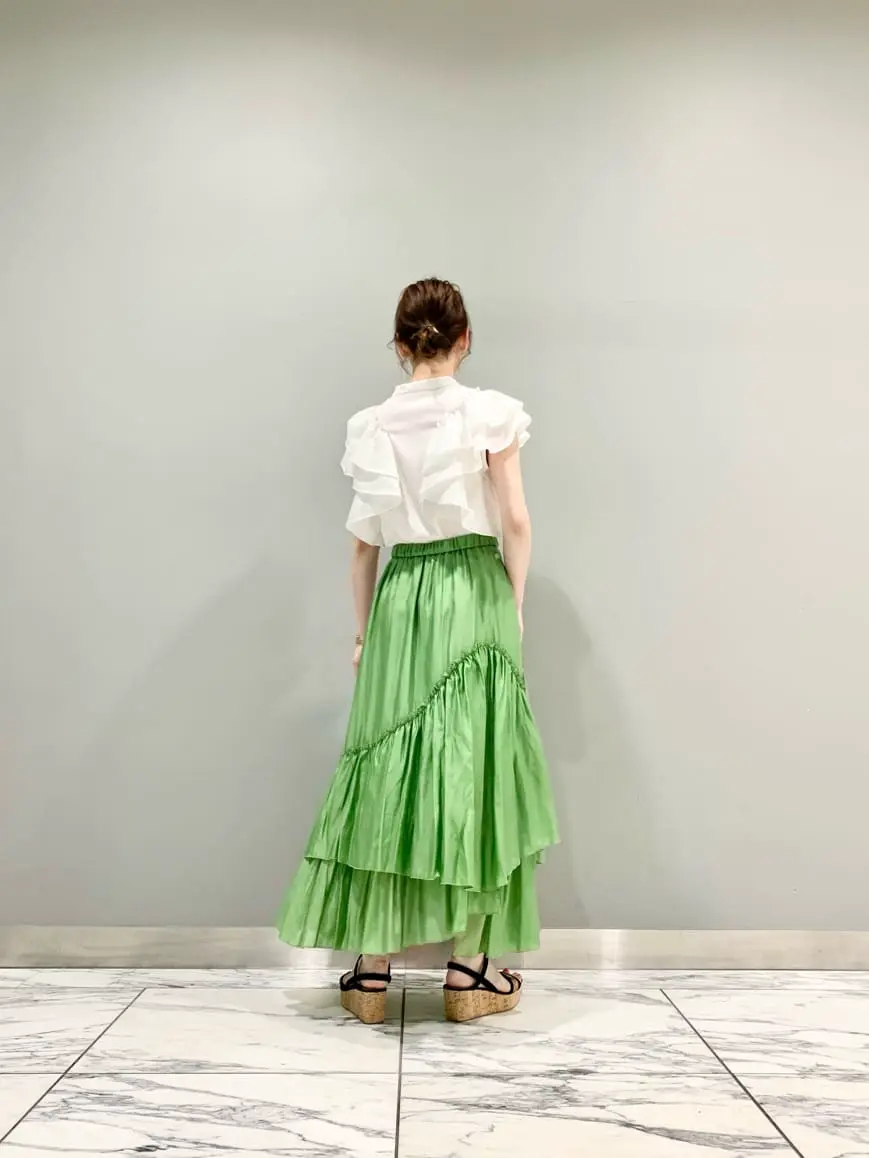 GRACE CONTINENTAL The Banquet eri コーディネート画像