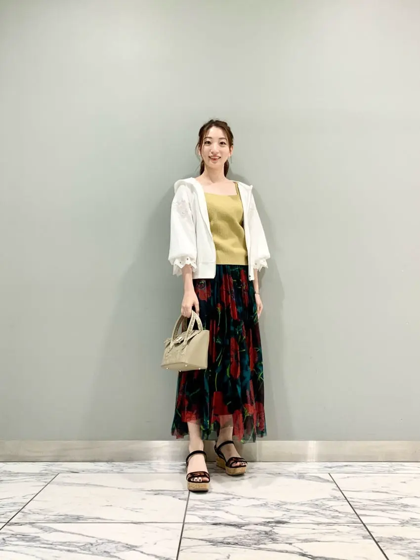 GRACE CONTINENTAL The Banquet eri コーディネート画像