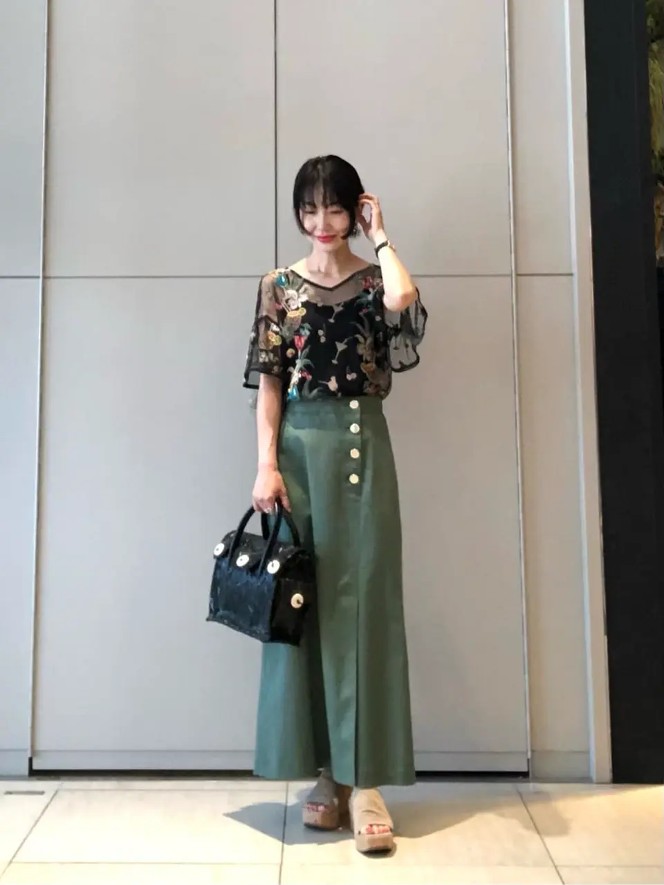 GRACE CONTINENTAL The Banquet 尾田亜沙美 コーディネート画像