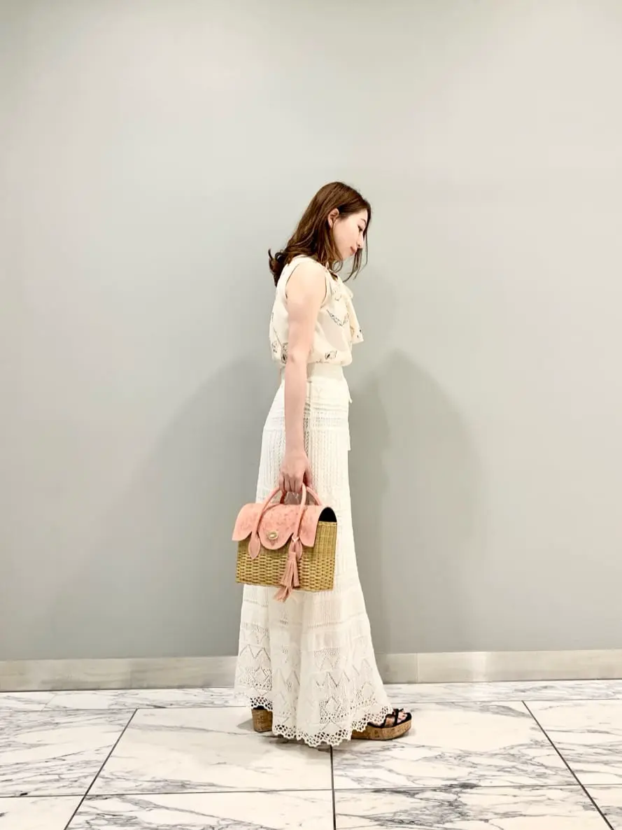 GRACE CONTINENTAL The Banquet eri コーディネート画像