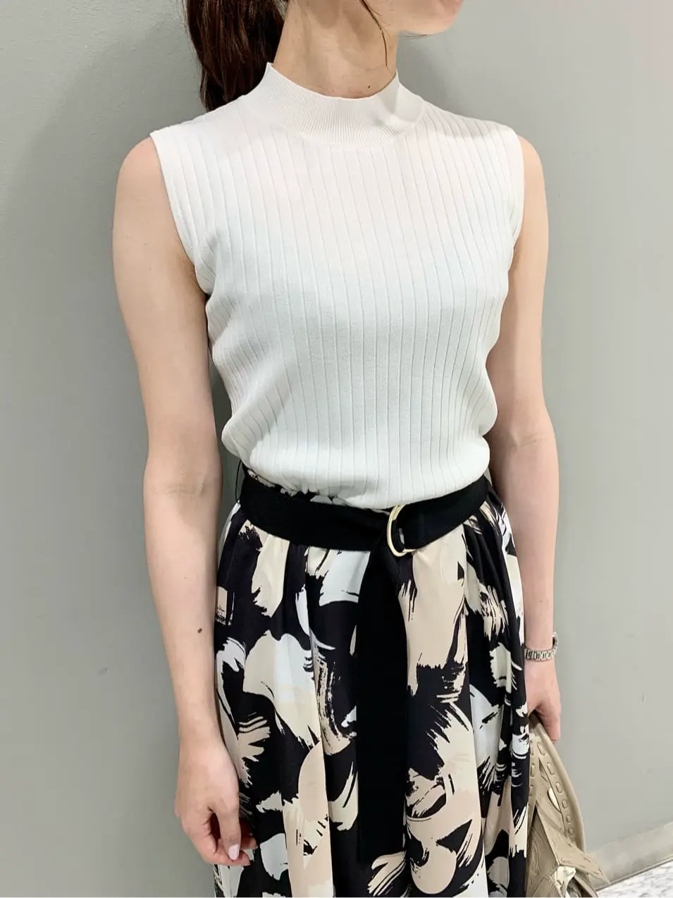 GRACE CONTINENTAL The Banquet eri コーディネート画像