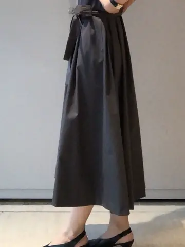 GRACE CONTINENTAL The Banquet 尾田亜沙美 コーディネート画像