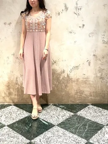 GRACE CONTINENTAL The Banquet Suzuka コーディネート画像