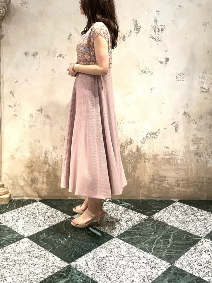 GRACE CONTINENTAL The Banquet Suzuka コーディネート画像