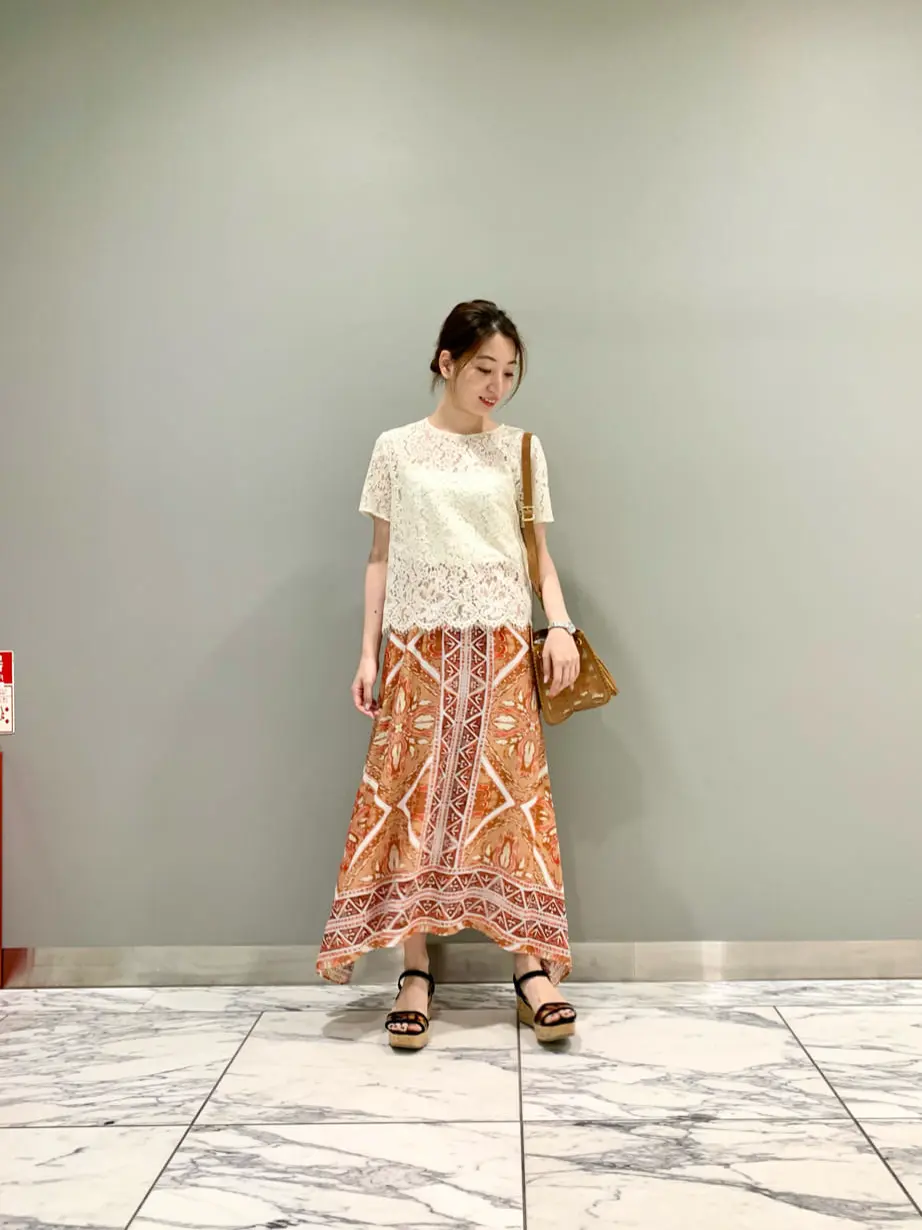 GRACE CONTINENTAL The Banquet eri コーディネート画像