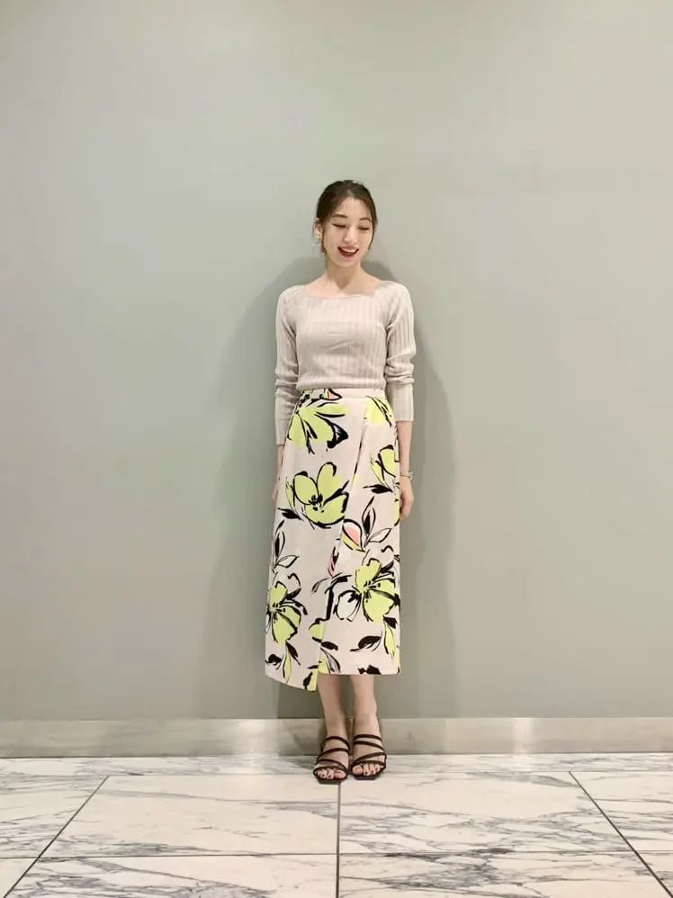 GRACE CONTINENTAL The Banquet eri コーディネート画像