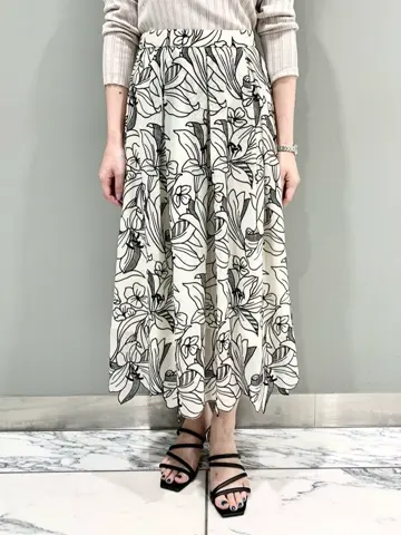 GRACE CONTINENTAL The Banquet eri コーディネート画像