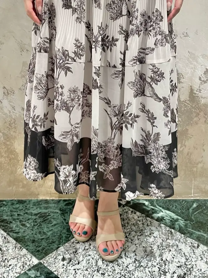 GRACE CONTINENTAL The Banquet Suzuka コーディネート画像