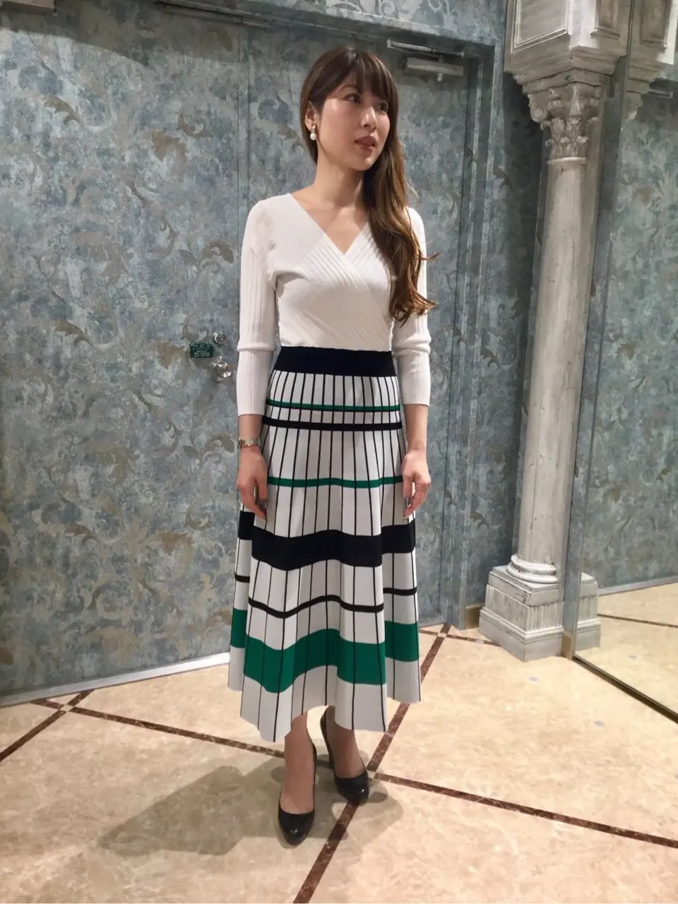 GRACE CONTINENTAL The Banquet 泉　智子 コーディネート画像