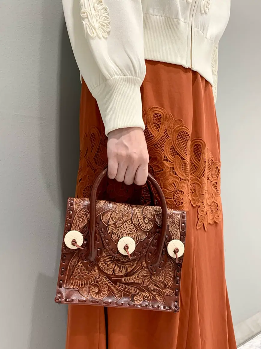 GRACE CONTINENTAL The Banquet eri コーディネート画像