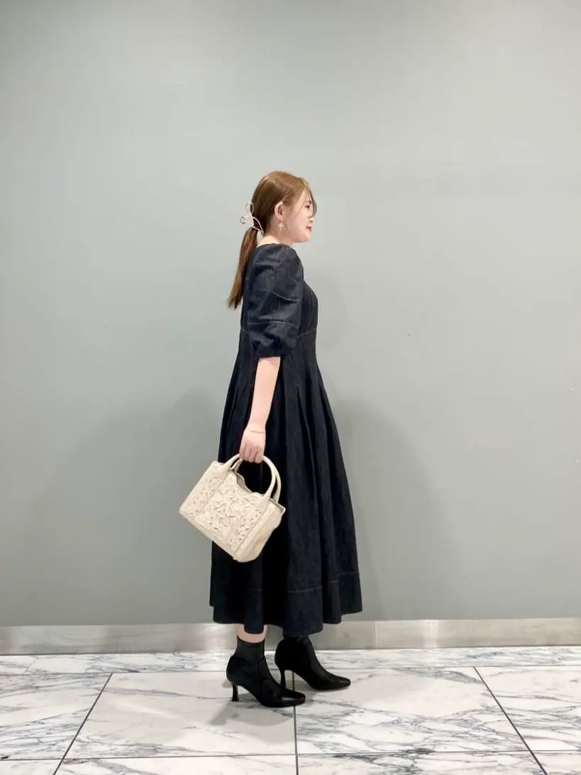 GRACE CONTINENTAL The Banquet 中根　里帆 コーディネート画像