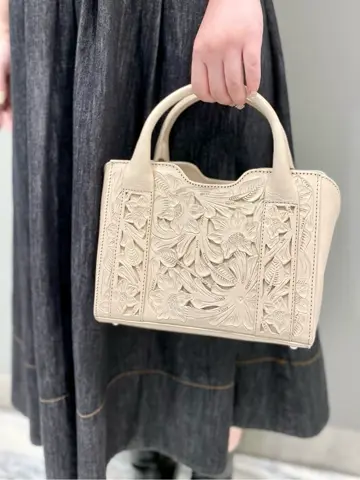 GRACE CONTINENTAL The Banquet 中根　里帆 コーディネート画像