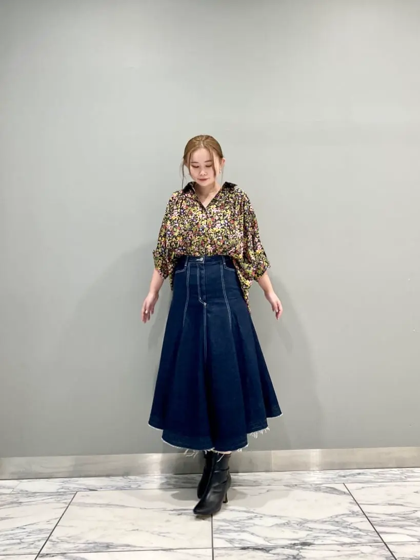  中根　里帆 コーディネート画像