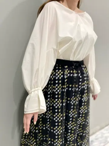 GRACE CONTINENTAL The Banquet 中根　里帆 コーディネート画像