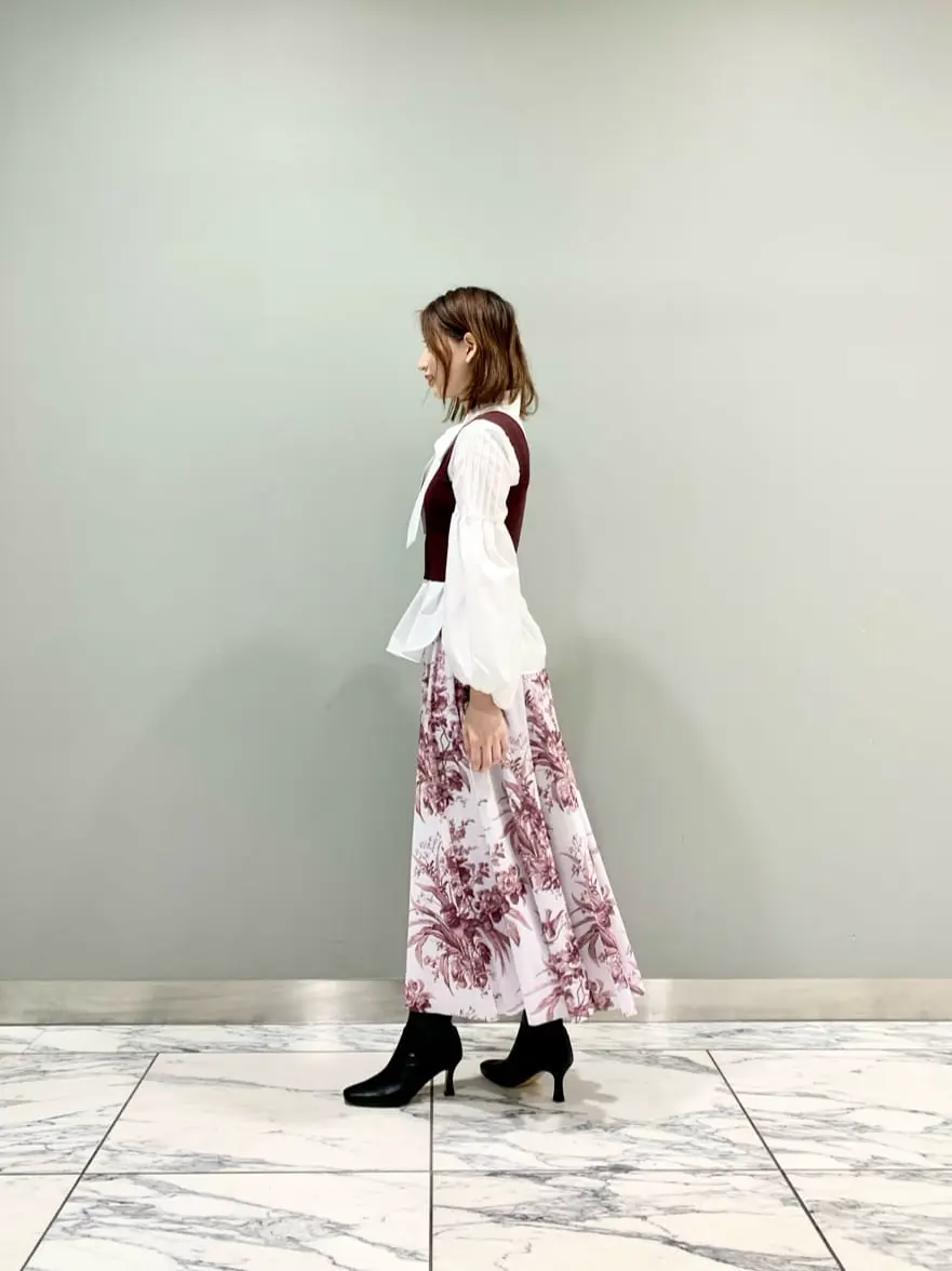 GRACE CONTINENTAL The Banquet eri コーディネート画像