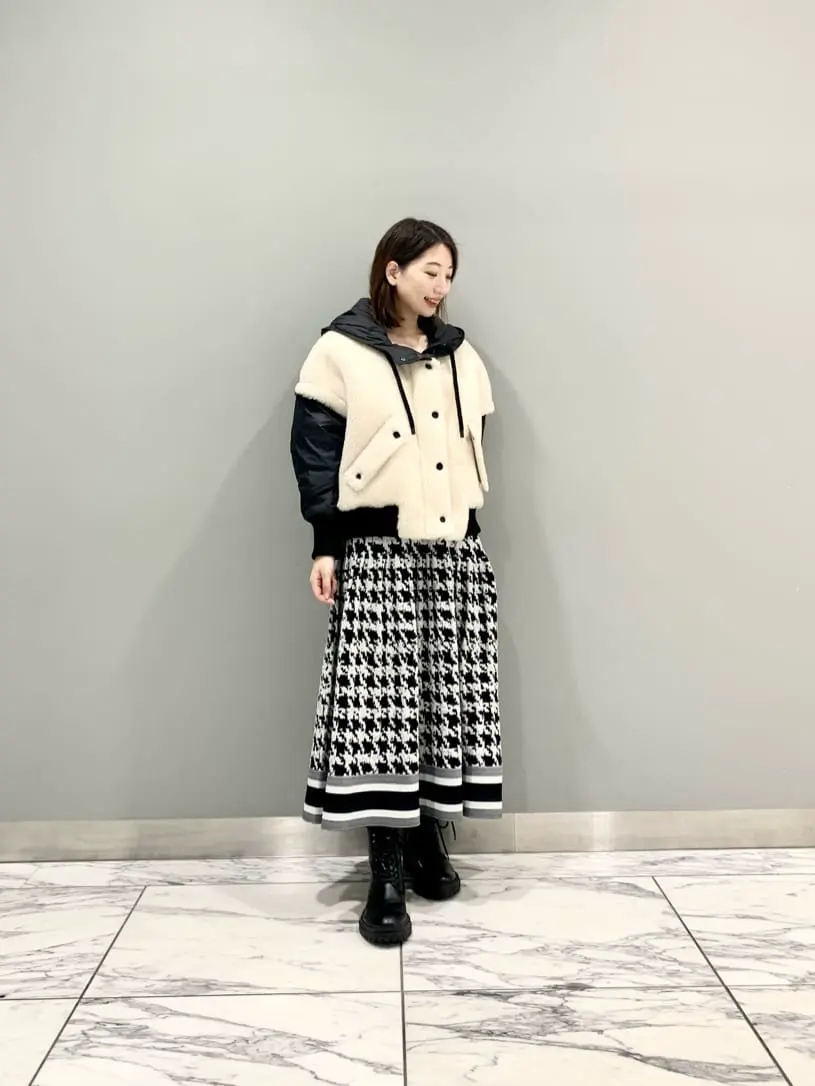 GRACE CONTINENTAL The Banquet eri コーディネート画像