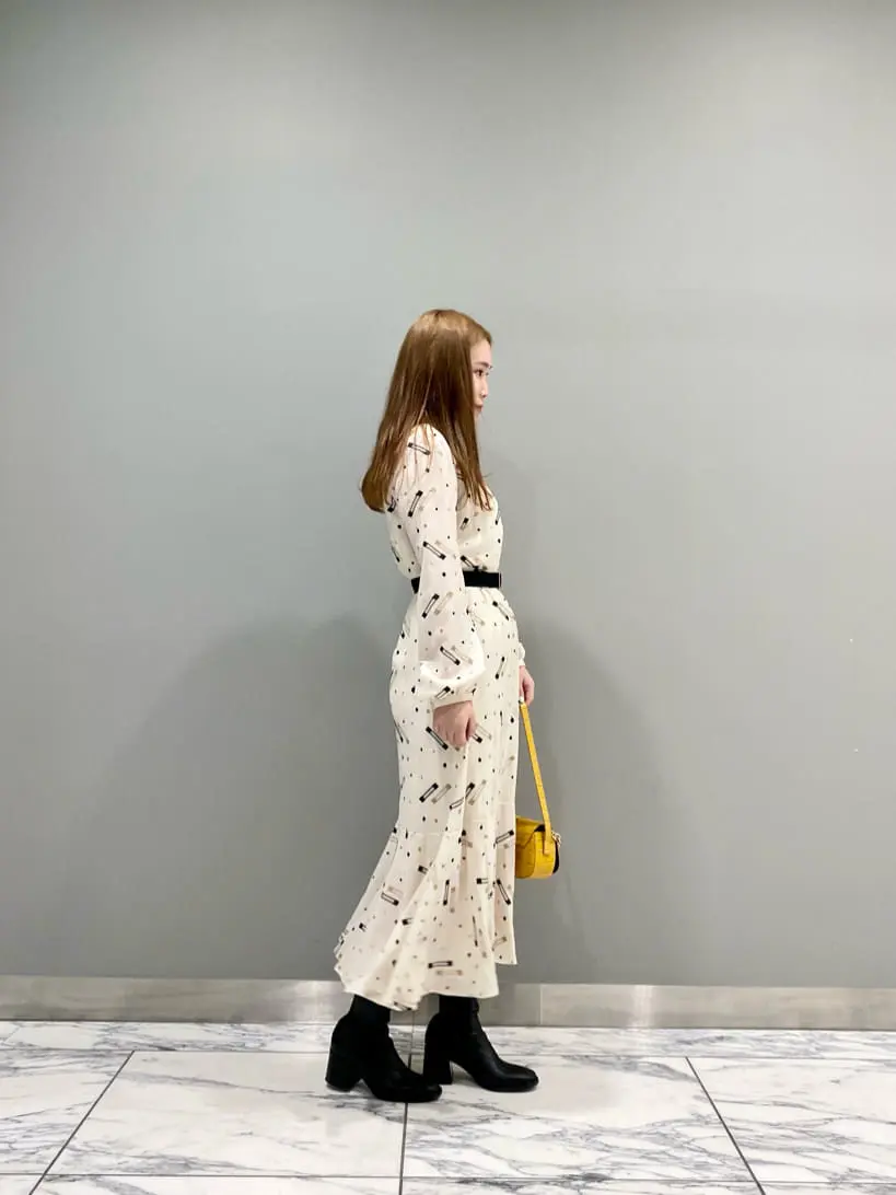 GRACE CONTINENTAL The Banquet 中根　里帆 コーディネート画像