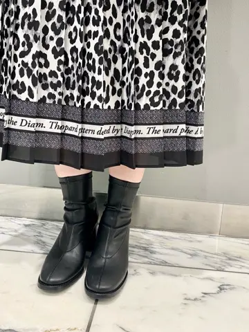 GRACE CONTINENTAL The Banquet 中根　里帆 コーディネート画像