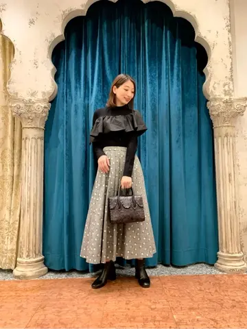 GRACE CONTINENTAL The Banquet eri コーディネート画像