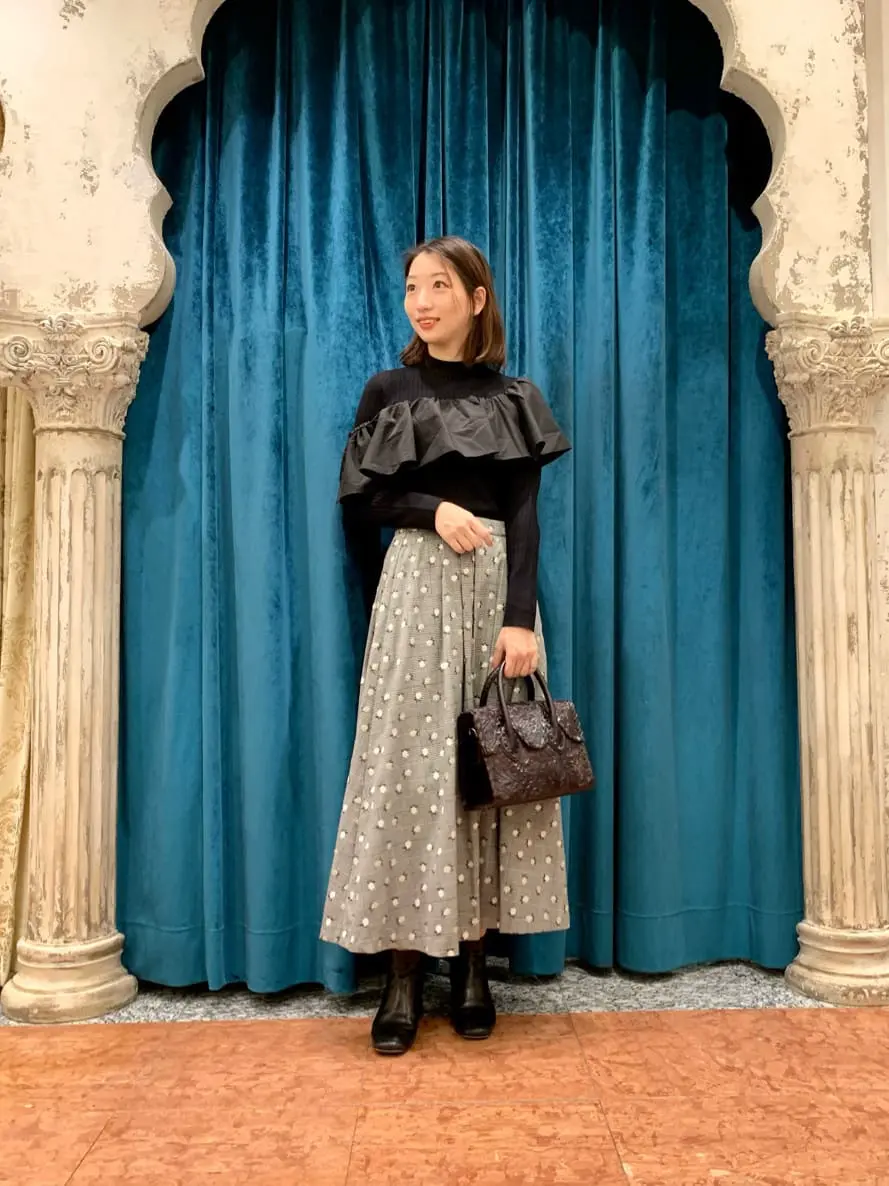 GRACE CONTINENTAL The Banquet eri コーディネート画像